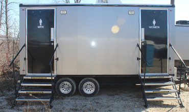 16' RESTROOM TRAILER #345